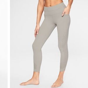 Athleta 7/8 Chakra Tight